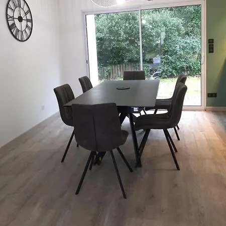 Villa Albert * 滨海隆热维勒